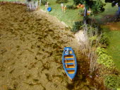 Kristallklares Wasser in Ufernähe